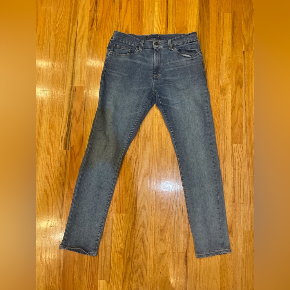 💜 3 for $18 or 5 for $25 True Craft men’s tapered jeans